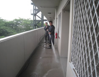 マンション清掃作業3